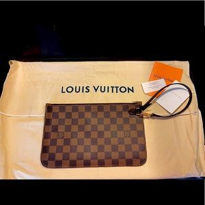 Louis Vuitton Pochette